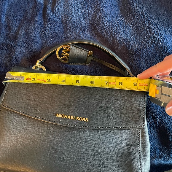 Michael Kors satchel - Picture 10 of 10